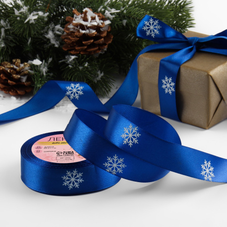 Лента атласная 25мм*25м Снежинки №122 синий/белый 7706138